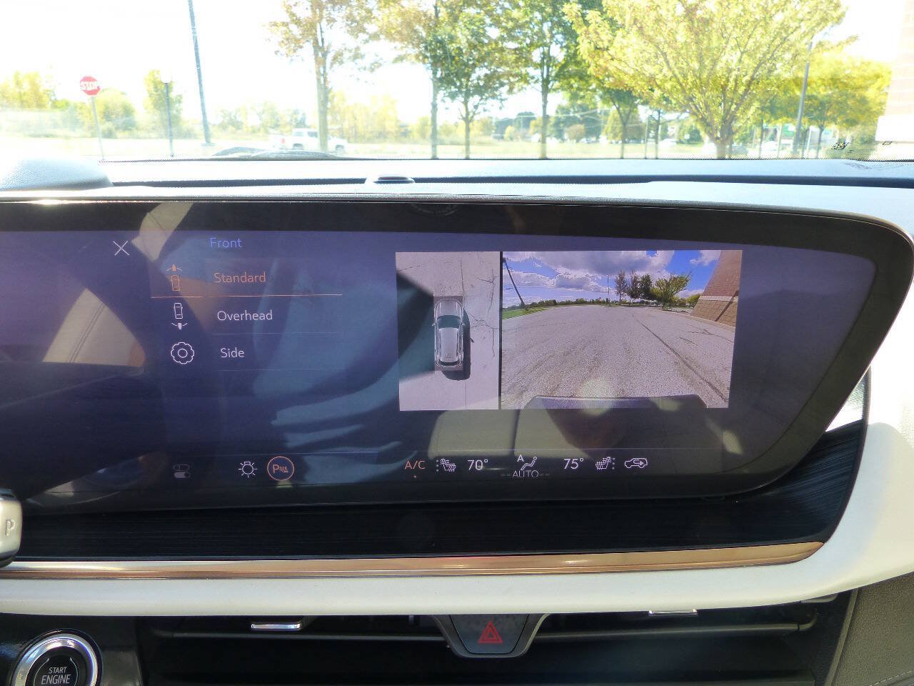 Used 2025 Buick Envision Avenir AWD/4WD image 32