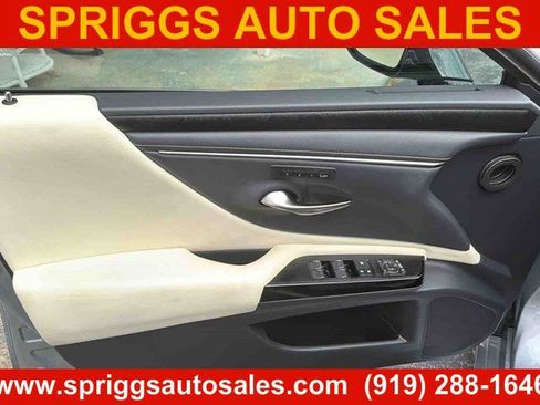 Used 2022 Lexus ES 350 w/ Premium Package FWD image 9