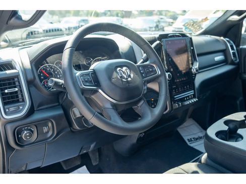 Used 2025 RAM 2500 Big Horn AWD/4WD image 11