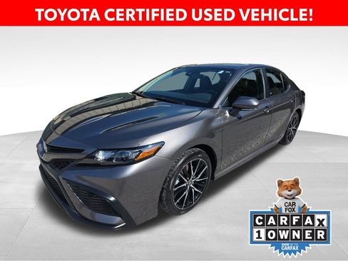 Certified 2024 Toyota Camry SE FWD image 1