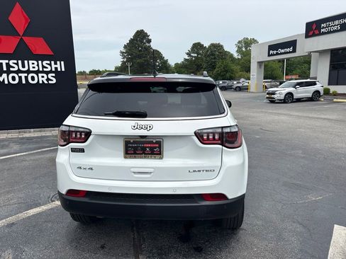 Used 2025 Jeep Compass Limited AWD/4WD image 4