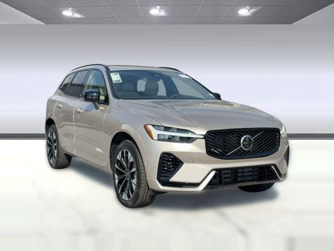 Certified 2026 Volvo XC60 T8 Plus w/ Protection Package Premier AWD/4WD image 7