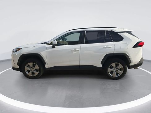 Used 2024 Toyota RAV4 XLE FWD image 5