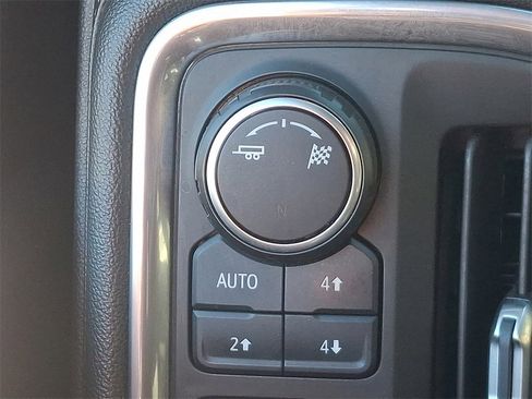 Used 2019 Chevrolet Silverado 1500 RST image 25