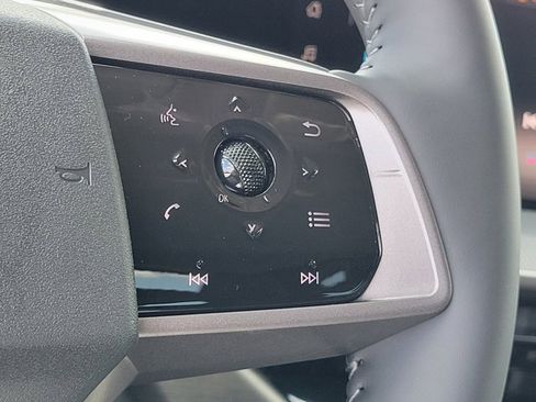 New 2025 Nissan Murano SV image 18