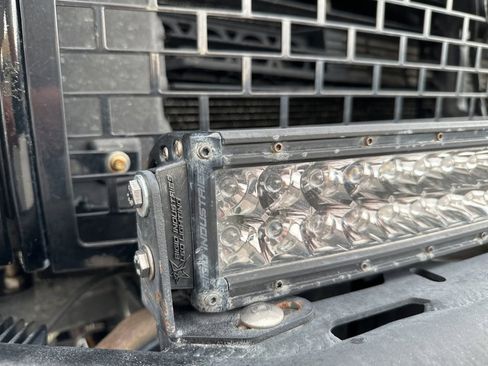 Used 2016 Ford F150 Platinum w/ Equipment Group 701A Luxury image 13