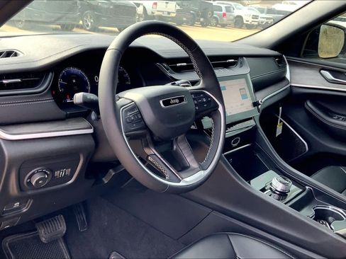 New 2026 Jeep Grand Cherokee L Limited w/ Limited Altitude Package image 8