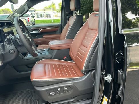 Used 2026 GMC Sierra 1500 Denali Ultimate AWD/4WD image 18