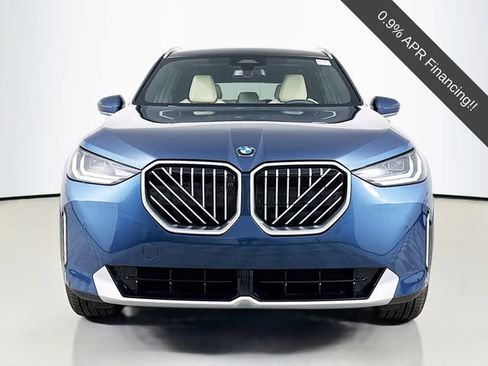 Used 2025 BMW X3 xDrive30i w/ Premium Package image 2