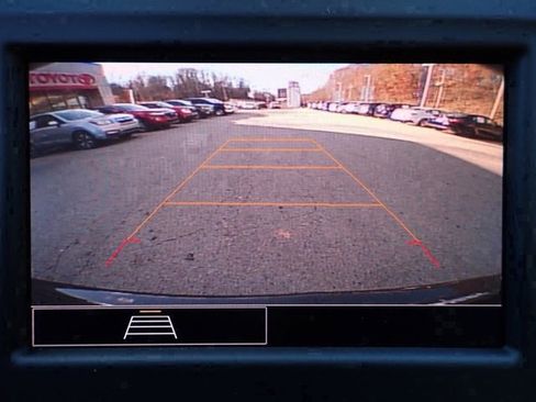 Used 2023 Chevrolet Equinox LT image 27