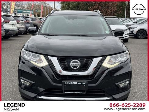 Used 2018 Nissan Rogue SL w/ Premium Package image 2