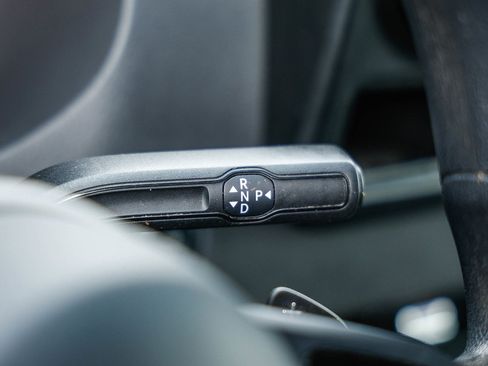 Used 2023 Mercedes-Benz Sprinter 144 Cargo image 19