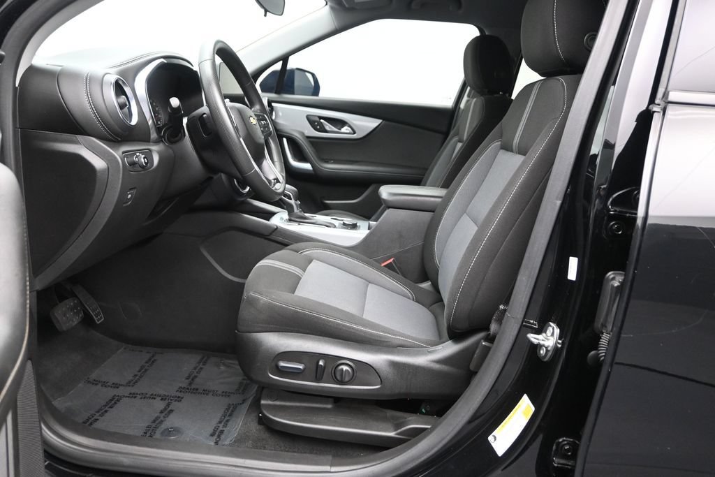 Used 2023 Chevrolet Blazer LT FWD image 12