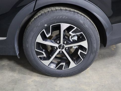 Used 2024 Kia Sportage EX FWD image 39