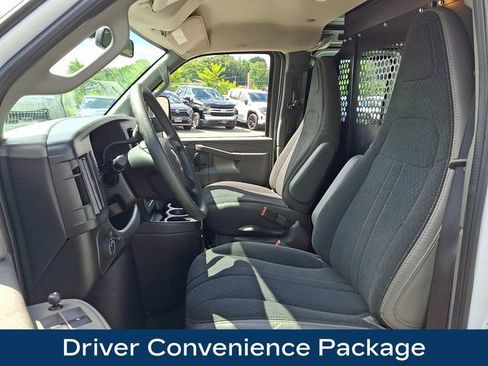 Used 2025 GMC Savana 2500 w/ Driver Convenience Package RWD image 2