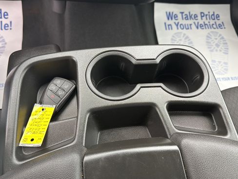 Used 2022 Chevrolet Silverado 1500 LT image 13