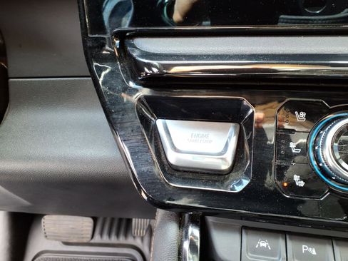 Used 2023 GMC Sierra 1500 AT4 w/ Technology Package image 13