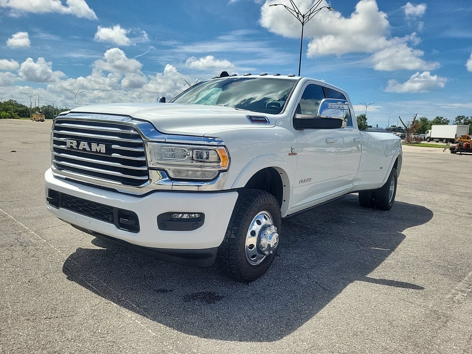 Used 2024 RAM 3500 Limited w/ Safety Group AWD/4WD image 2