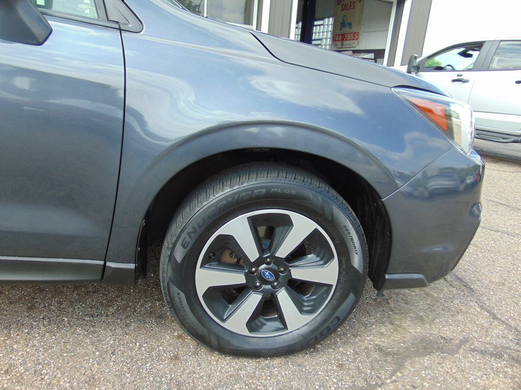 Used 2018 Subaru Forester 2.5i Premium AWD/4WD image 11