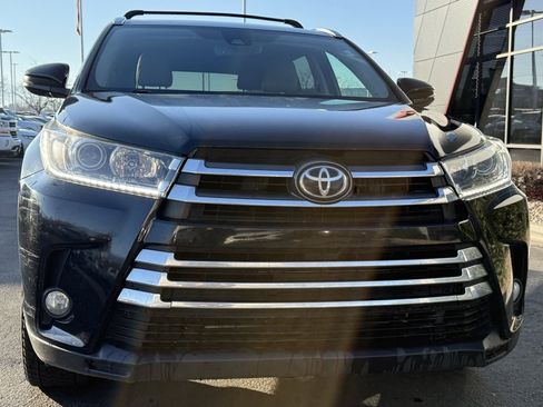 Used 2018 Toyota Highlander Limited image 31