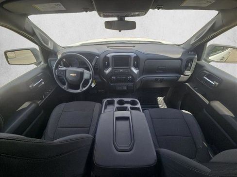 Used 2022 Chevrolet Silverado 1500 Custom image 15