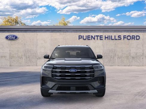 New 2026 Ford Explorer Active RWD image 6