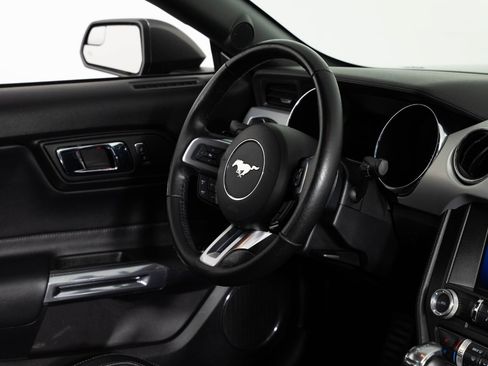 Used 2016 Ford Mustang Premium RWD image 19