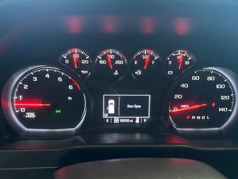 Used 2021 Chevrolet Silverado 1500 Custom Trail Boss image 18