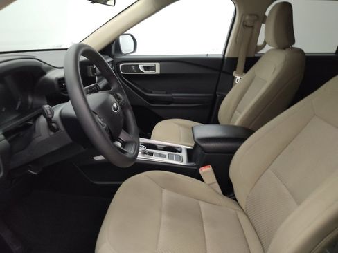Used 2021 Ford Explorer 2WD image 17