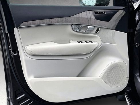 Certified 2024 Volvo XC90 B5 Plus w/ Protection Package image 20