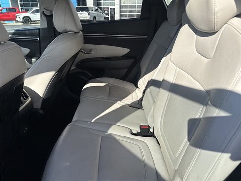 Used 2024 Hyundai Tucson Limited image 13