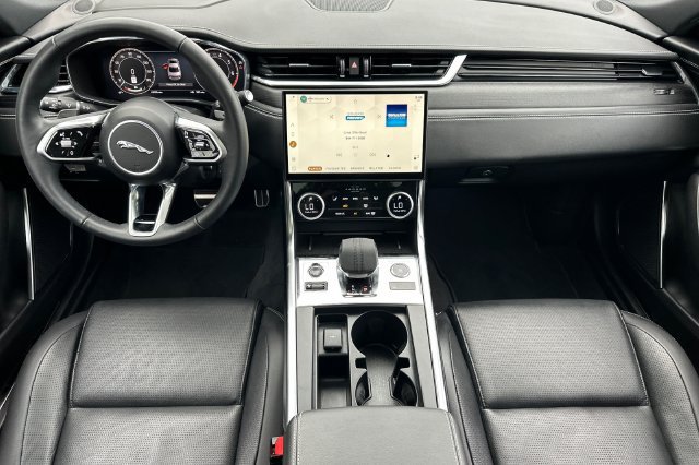 Certified 2024 Jaguar XF R-Dynamic SE AWD/4WD image 12