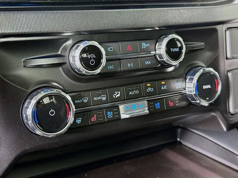 New 2026 Ford F450 Platinum w/ FX4 Off-Road Package image 18