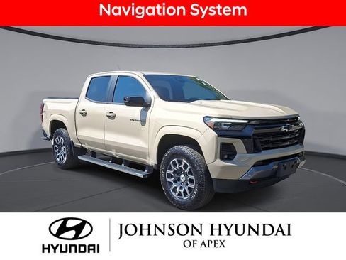 Used 2023 Chevrolet Colorado Z71 w/ Z71 Convenience Package 2 AWD/4WD image 1