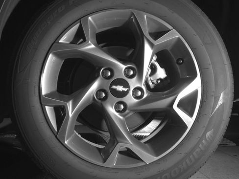 Used 2025 Chevrolet Trax LT w/ LT Convenience Package FWD image 17