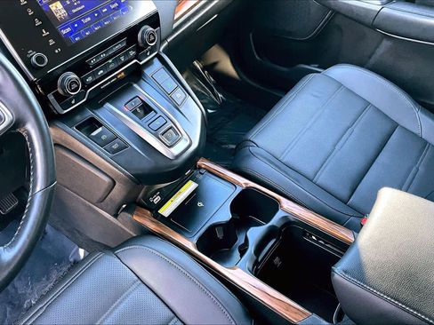 Used 2022 Honda CR-V Touring image 16