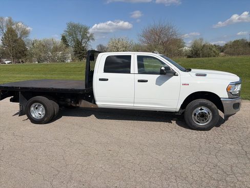 Used 2021 RAM 3500 Tradesman w/ Chrome Appearance Group image 2