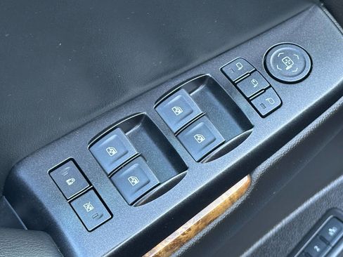 Used 2016 GMC Yukon XL Denali w/ Open Road Package image 11