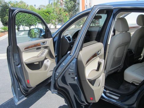 Used 2015 Audi Q5 2.0T Premium Plus w/ Technology Package image 24