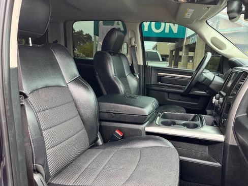 Used 2018 RAM 1500 Sport RWD image 36