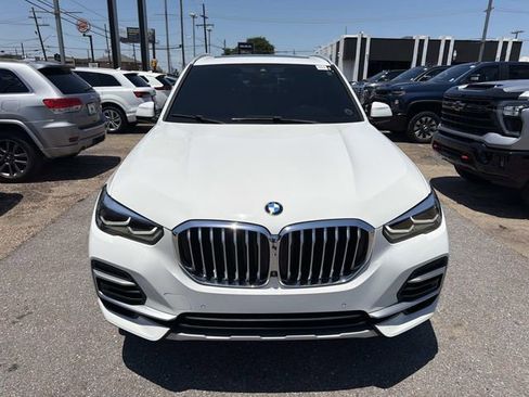 Used 2023 BMW X5 sDrive40i w/ Premium Package RWD image 2