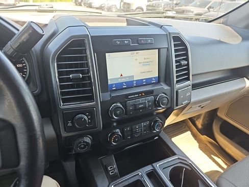 Used 2019 Ford F150 XLT w/ Equipment Group 302A Luxury AWD/4WD image 19