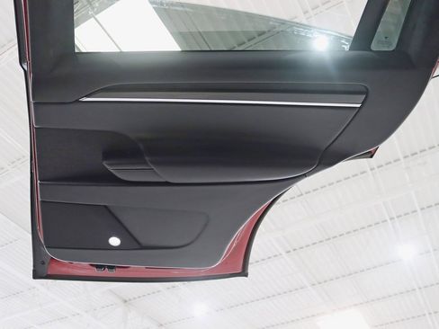 Used 2024 Tesla Model X Plaid image 36