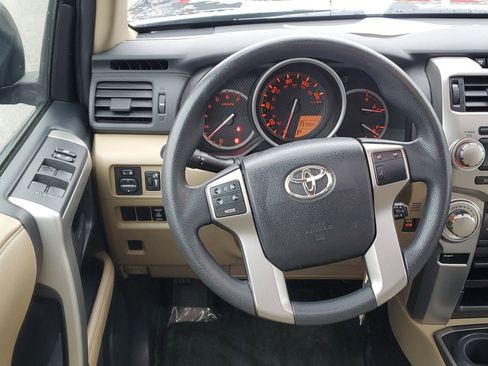 Used 2010 Toyota 4Runner SR5 image 10