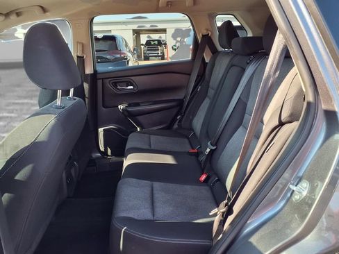 Used 2024 Nissan Rogue SV FWD image 23