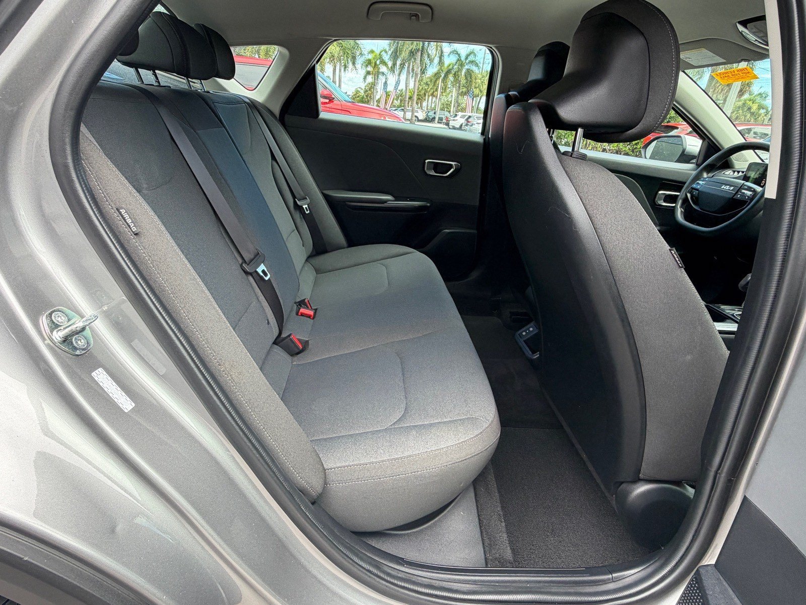 Used 2025 Kia K4 FWD image 25
