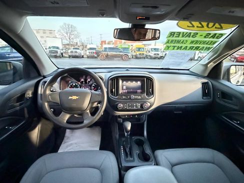 Used 2022 Chevrolet Colorado W/T RWD image 17