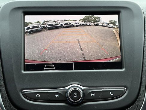 Used 2023 Chevrolet Equinox LT FWD image 23