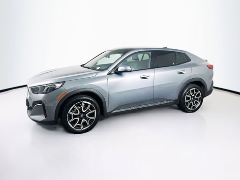 Used 2025 BMW X2 xDrive28i image 4