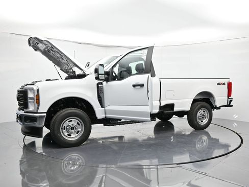New 2026 Ford F250 XL w/ XL Chrome Package image 41